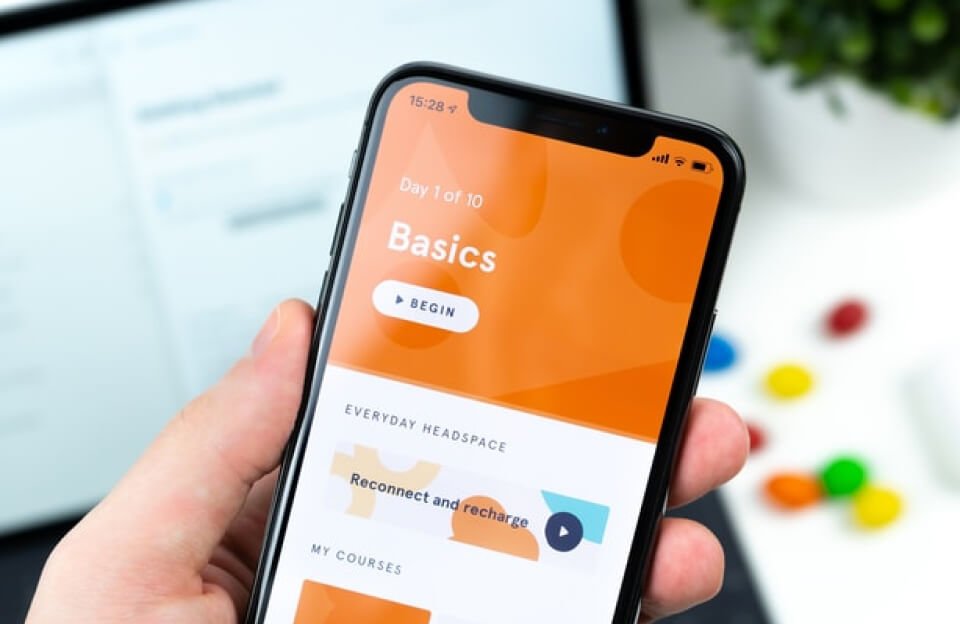 Read more about the article Why Netflix shares are down 10%